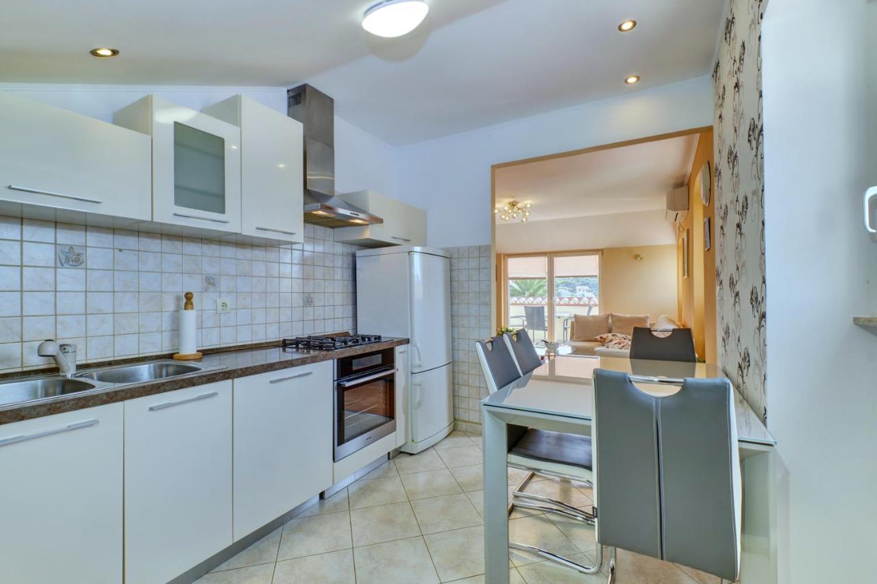 Apartment Dami Mali Losinj Exterior photo
